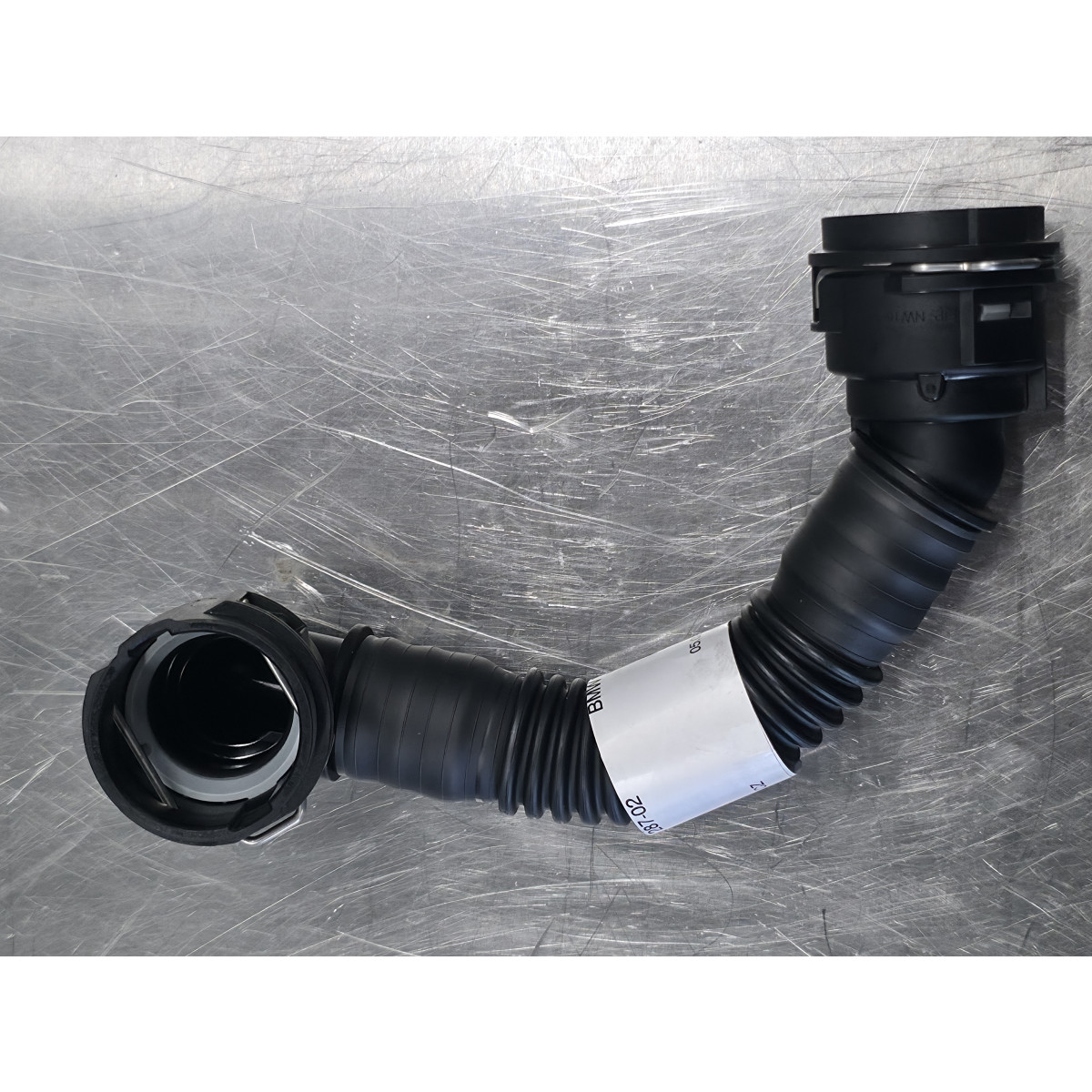 Kurbelgehäuse Entlüftungsleitung BMW NEU...