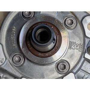 Original BMW Hochdruckpumpe Neu 13 51 8571555 B57 B57O B57OT 8571555